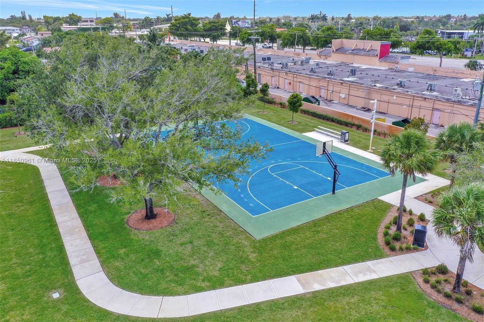 Small Image of 100 NORTH WEST 208TH ST, Miami Gardens Number 43