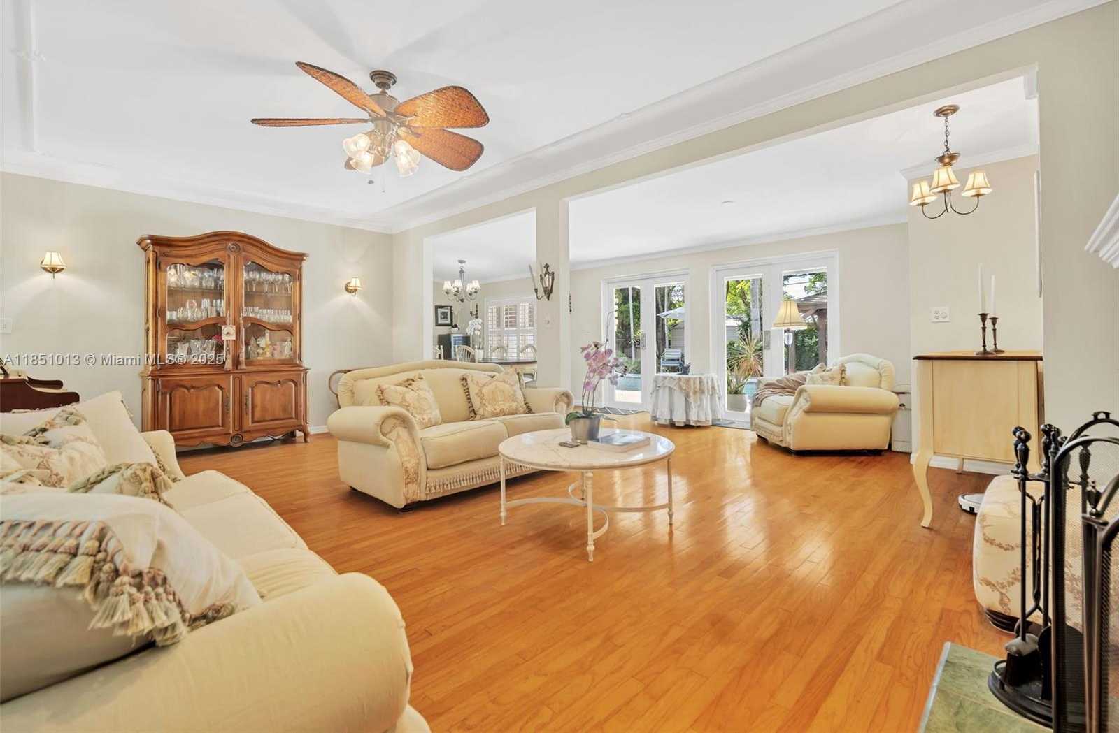 Small Image of 5947 SOUTH WEST 30TH ST, Miami Number 10