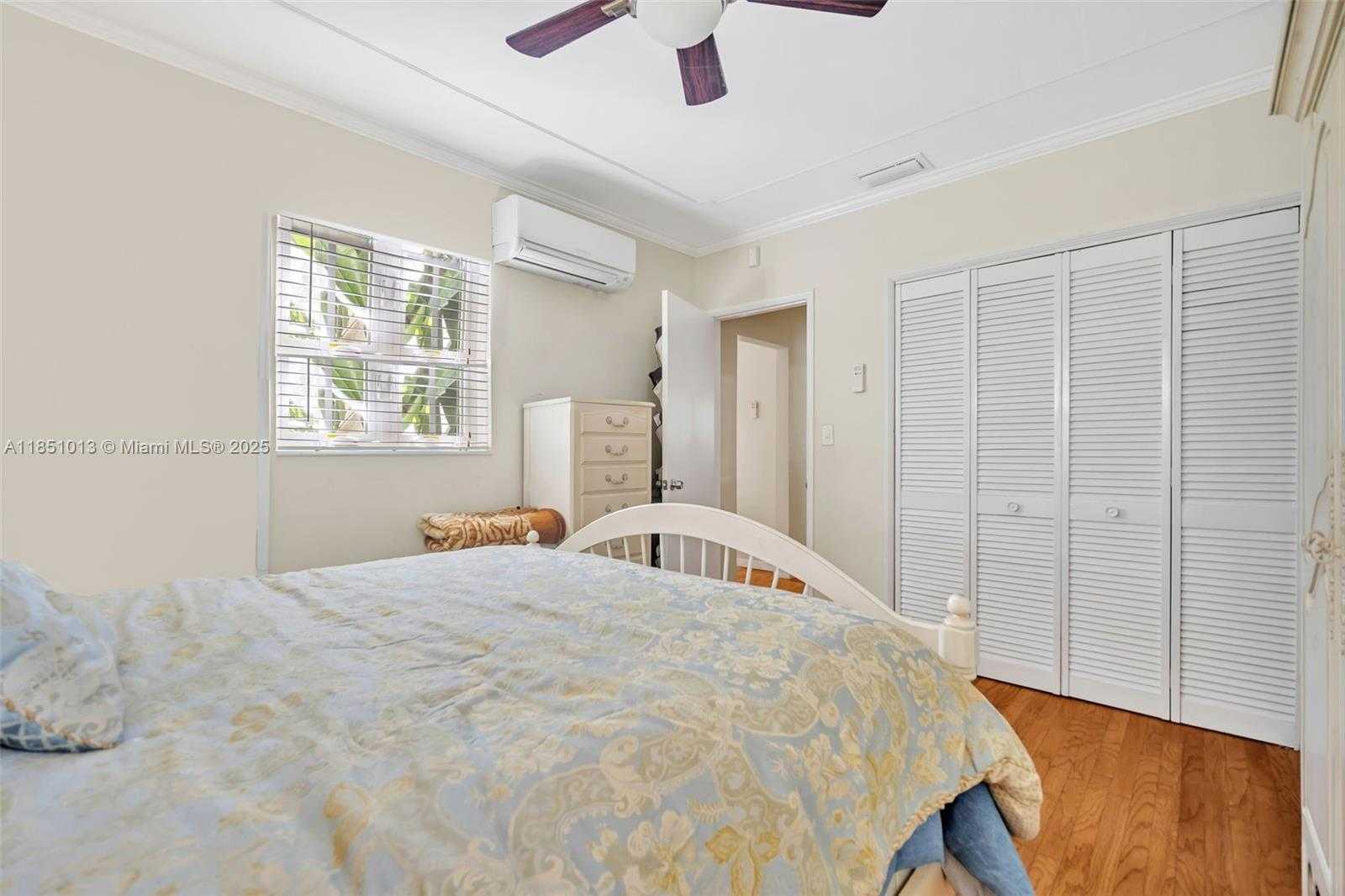 Small Image of 5947 SOUTH WEST 30TH ST, Miami Number 21