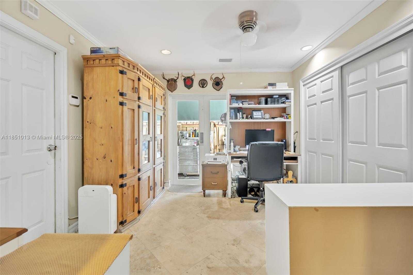 Small Image of 5947 SOUTH WEST 30TH ST, Miami Number 27