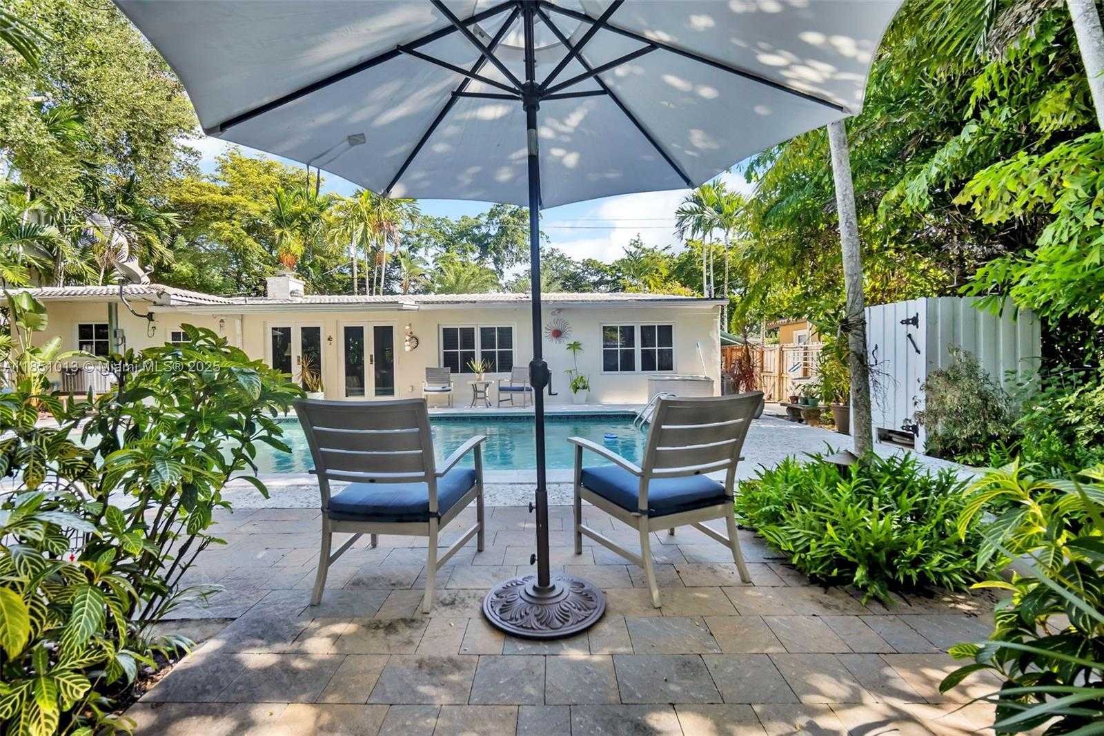 Small Image of 5947 SOUTH WEST 30TH ST, Miami Number 36