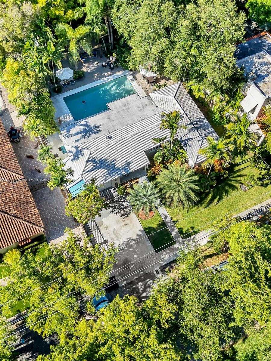 Small Image of 5947 SOUTH WEST 30TH ST, Miami Number 6