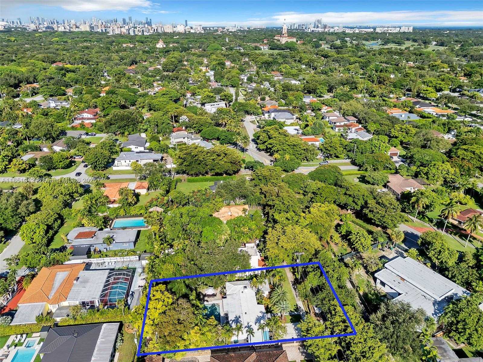Small Image of 5947 SOUTH WEST 30TH ST, Miami Number 7