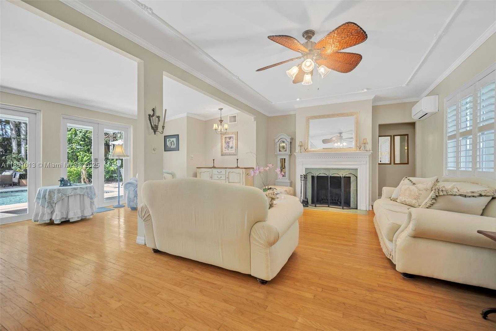 Small Image of 5947 SOUTH WEST 30TH ST, Miami Number 9