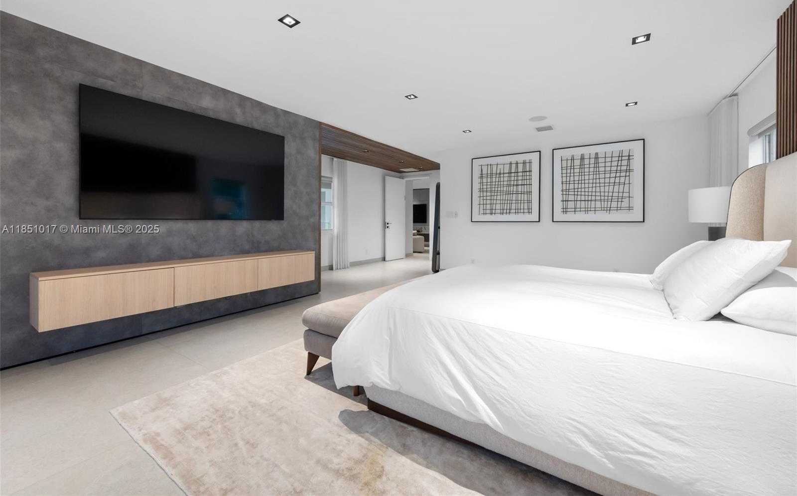 Small Image of 431 LAYNE BLVD, Hallandale Beach Number 23