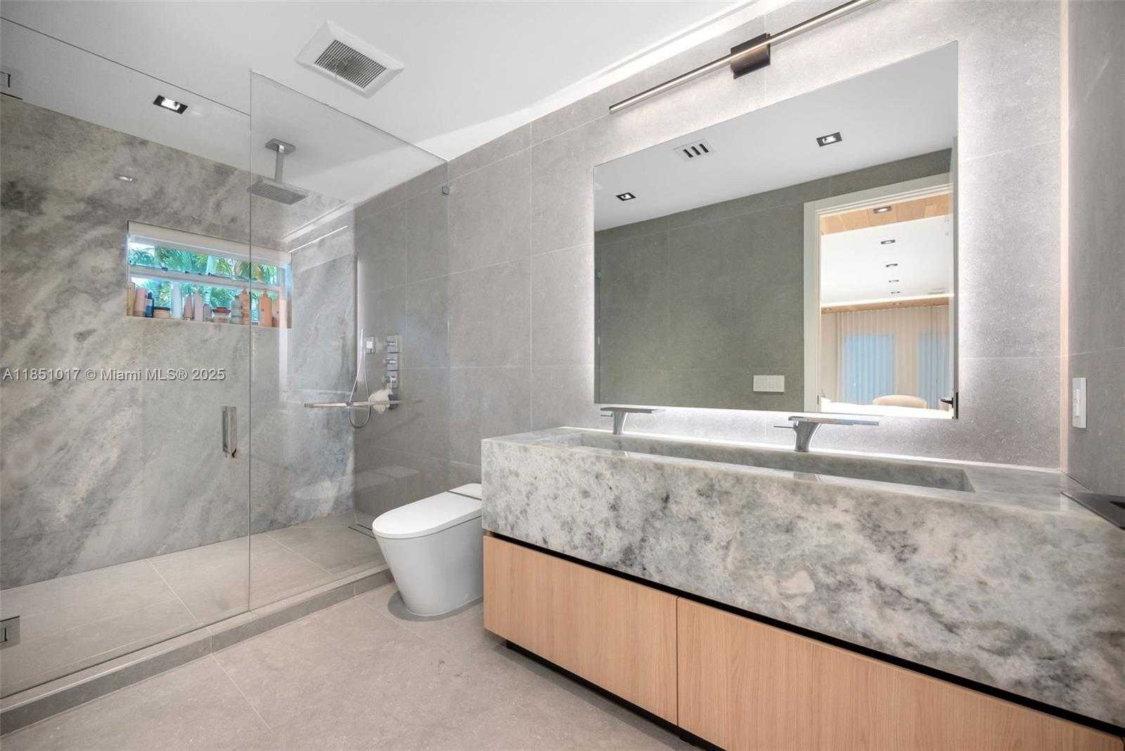 Small Image of 431 LAYNE BLVD, Hallandale Beach Number 24