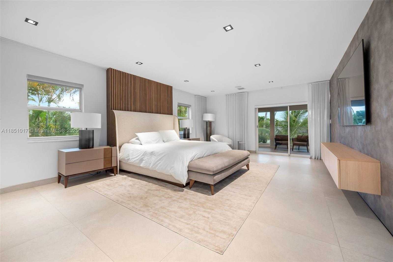 Small Image of 431 LAYNE BLVD, Hallandale Beach Number 25