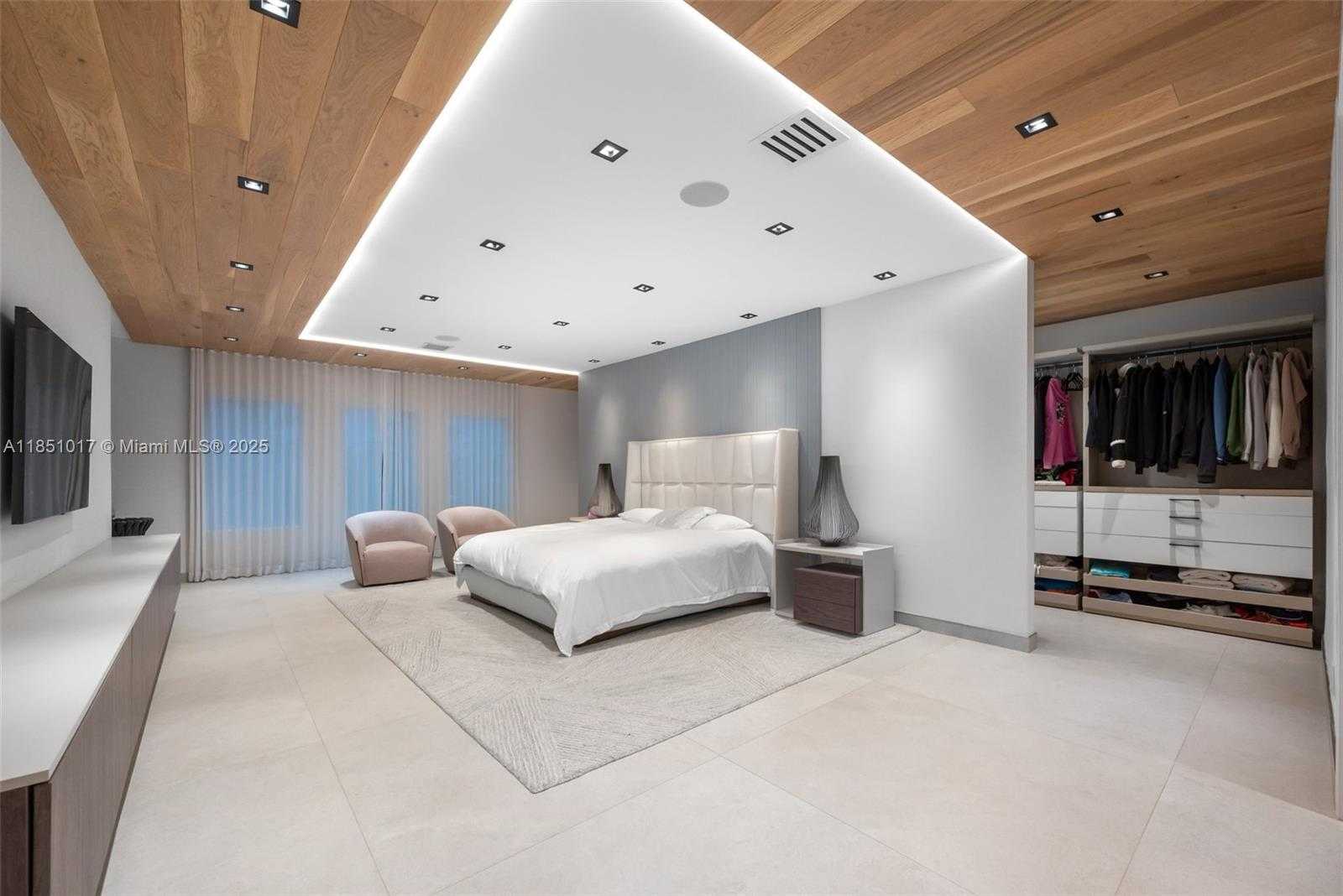 Small Image of 431 LAYNE BLVD, Hallandale Beach Number 28