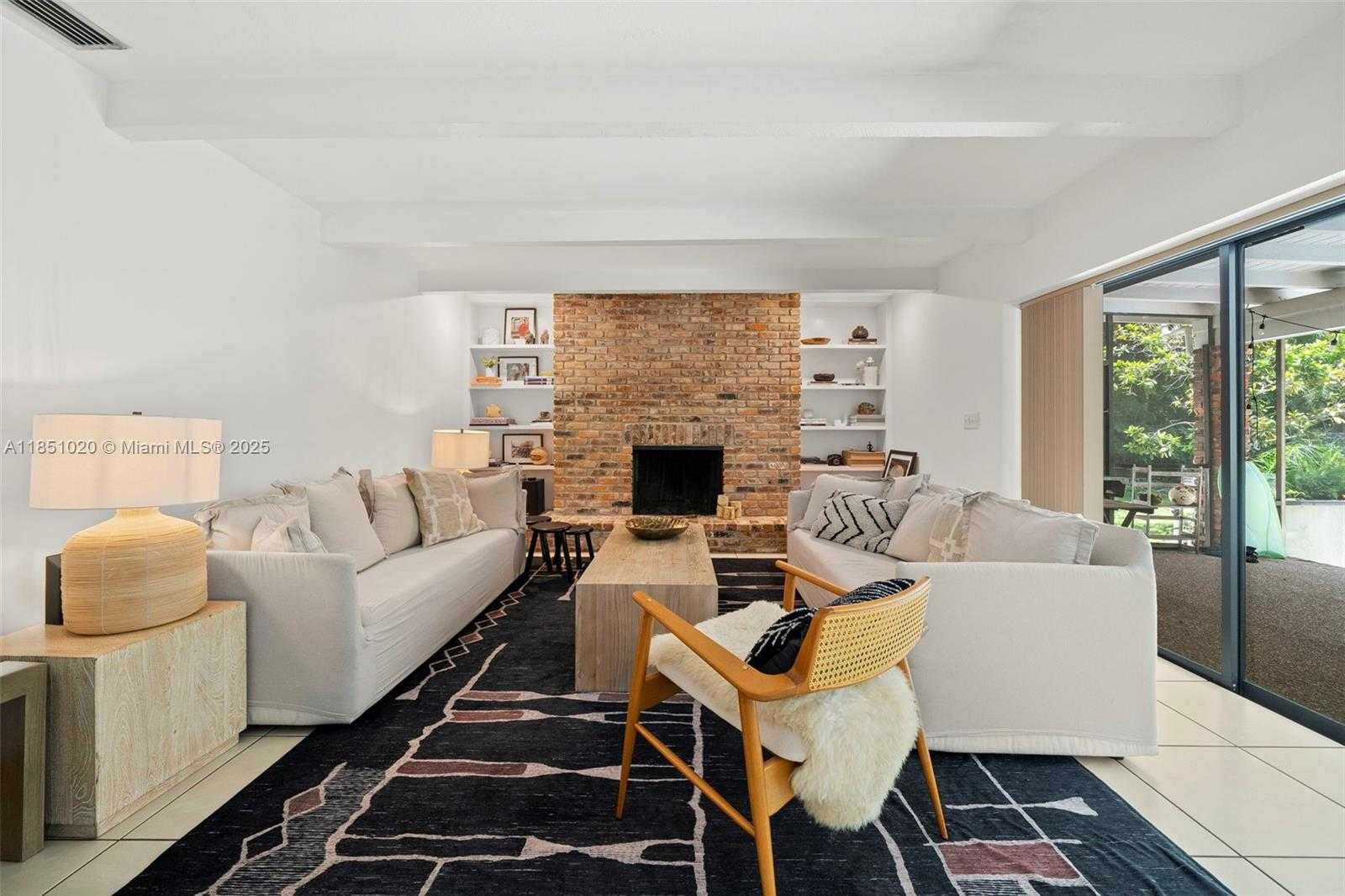Small Image of 12365 SOUTH WEST 60TH CT, Pinecrest Number 13