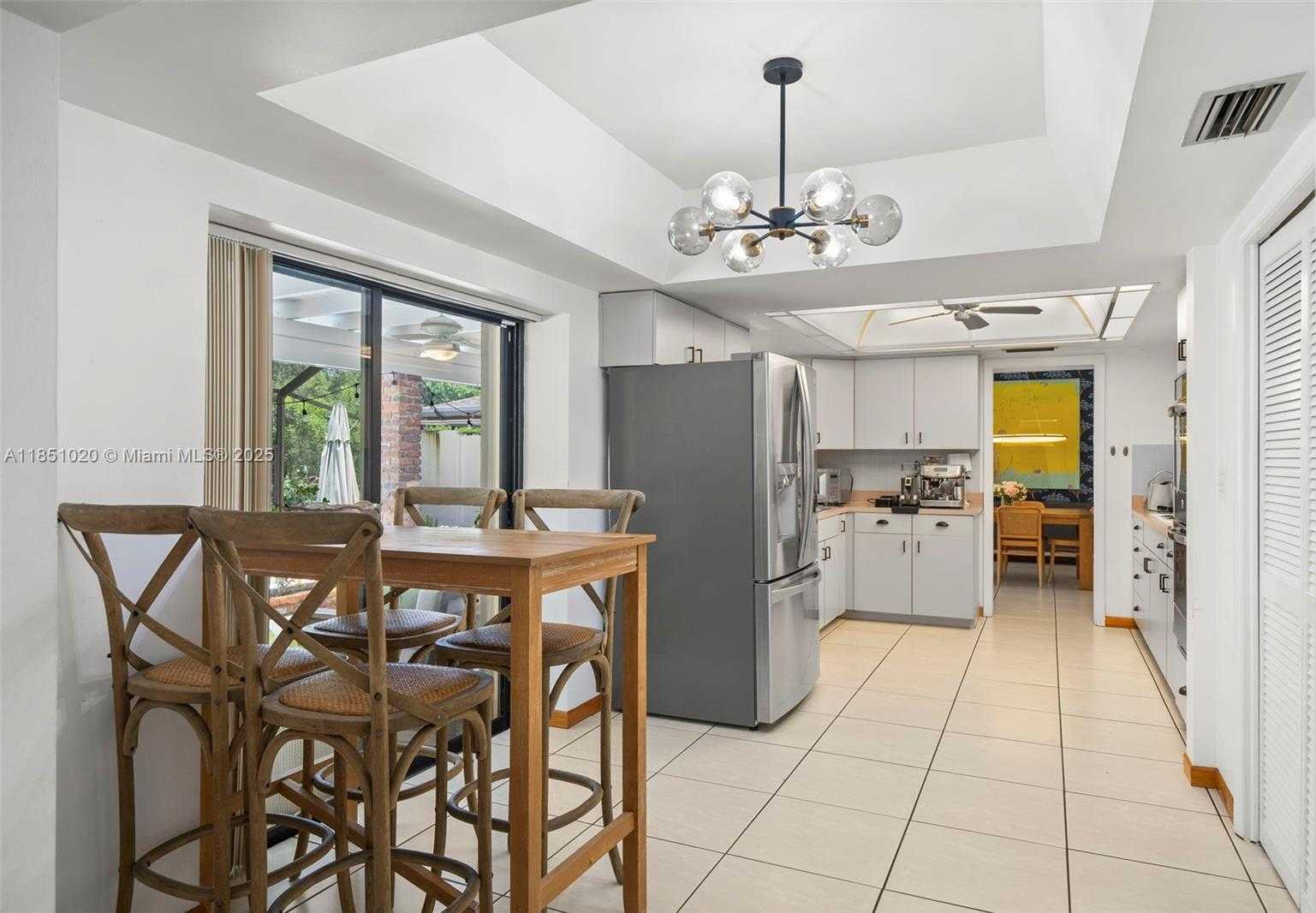 Small Image of 12365 SOUTH WEST 60TH CT, Pinecrest Number 16