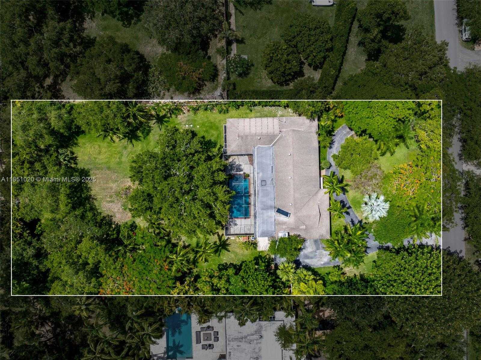 Small Image of 12365 SOUTH WEST 60TH CT, Pinecrest Number 2
