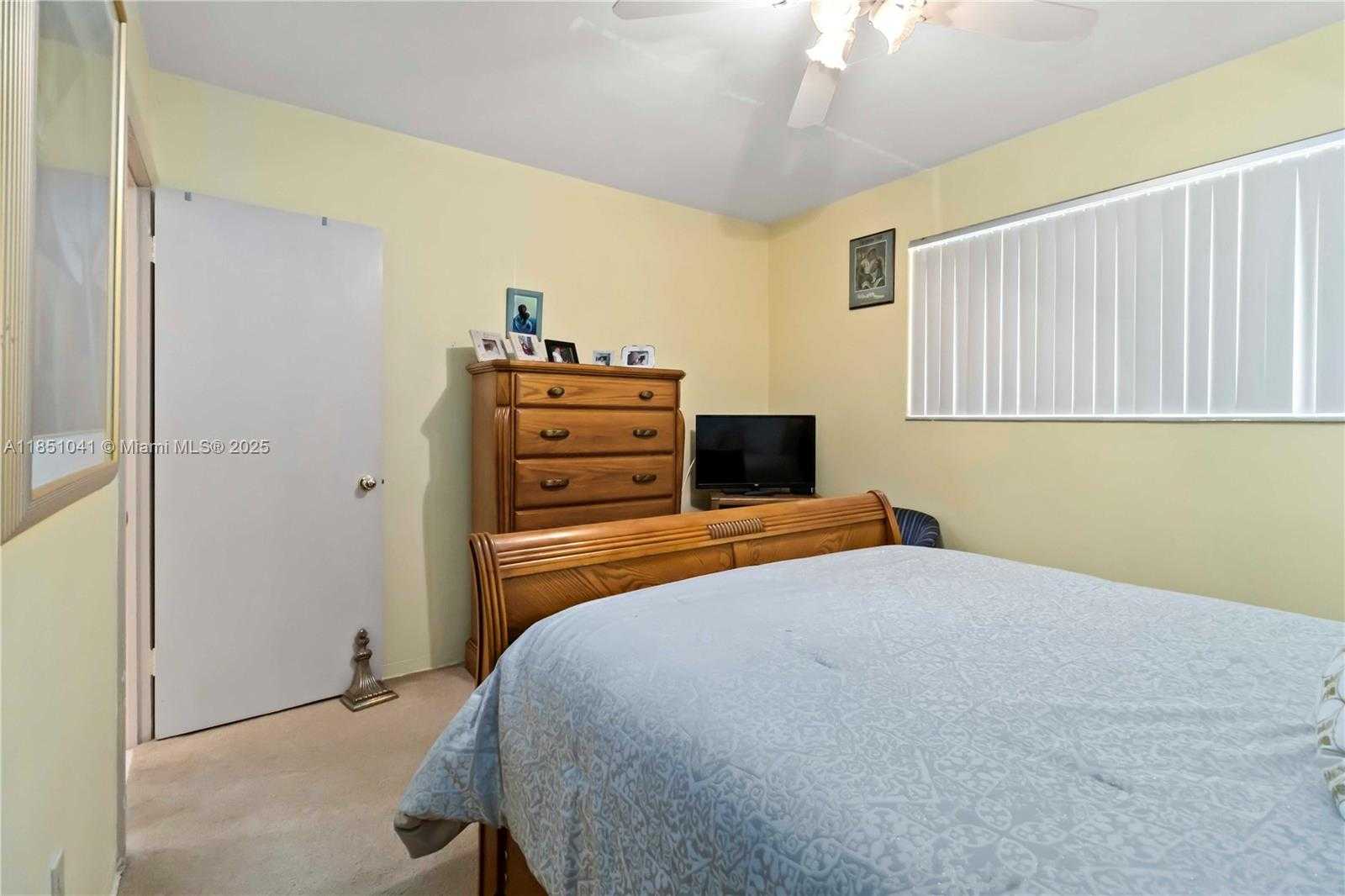 Small Image of 1545 NORTH EAST 158TH ST, North Miami Beach Number 18