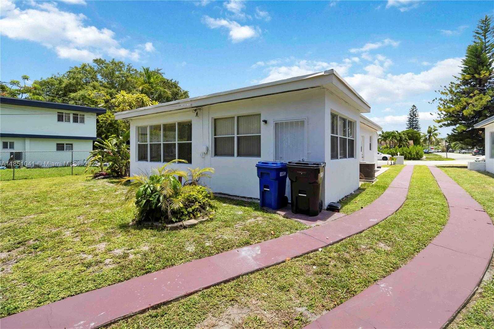 Small Image of 1545 NORTH EAST 158TH ST, North Miami Beach Number 23