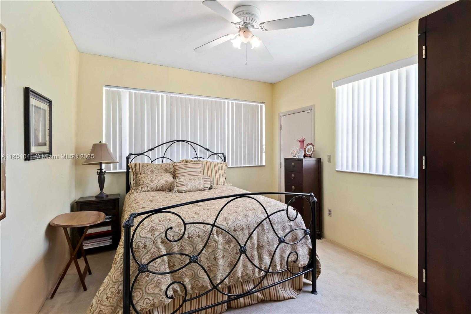 Small Image of 1545 NORTH EAST 158TH ST, North Miami Beach Number 9