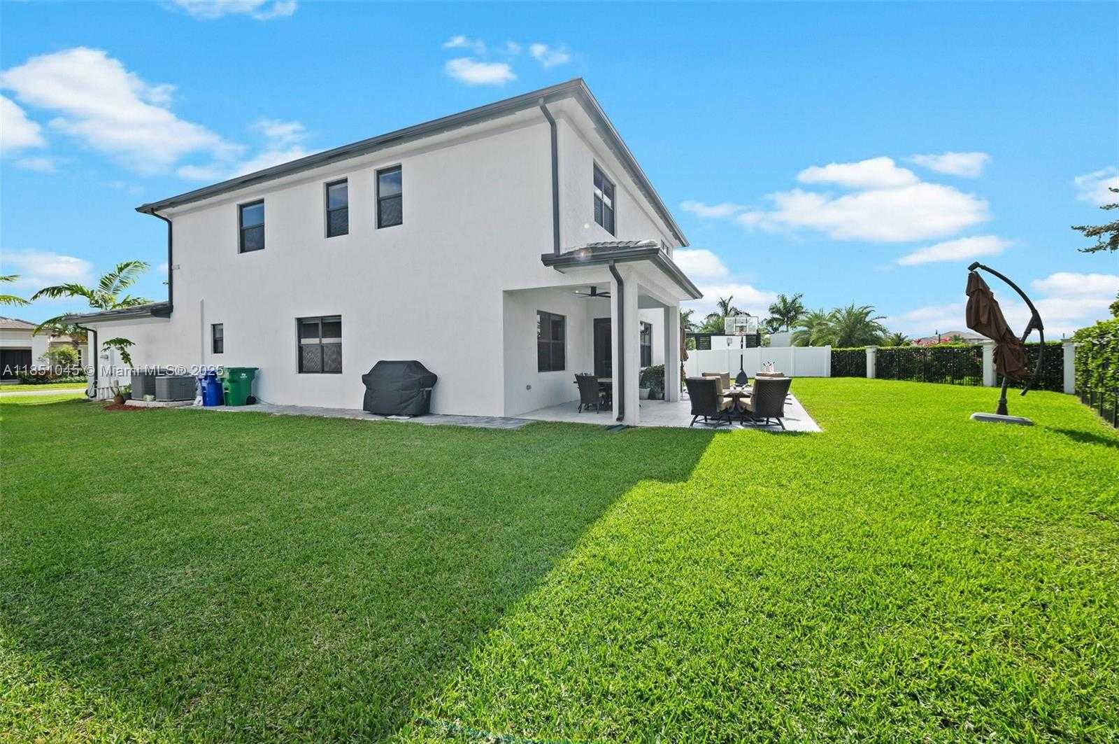 Small Image of 17577 SOUTH WEST 41ST ST, Miramar Number 32