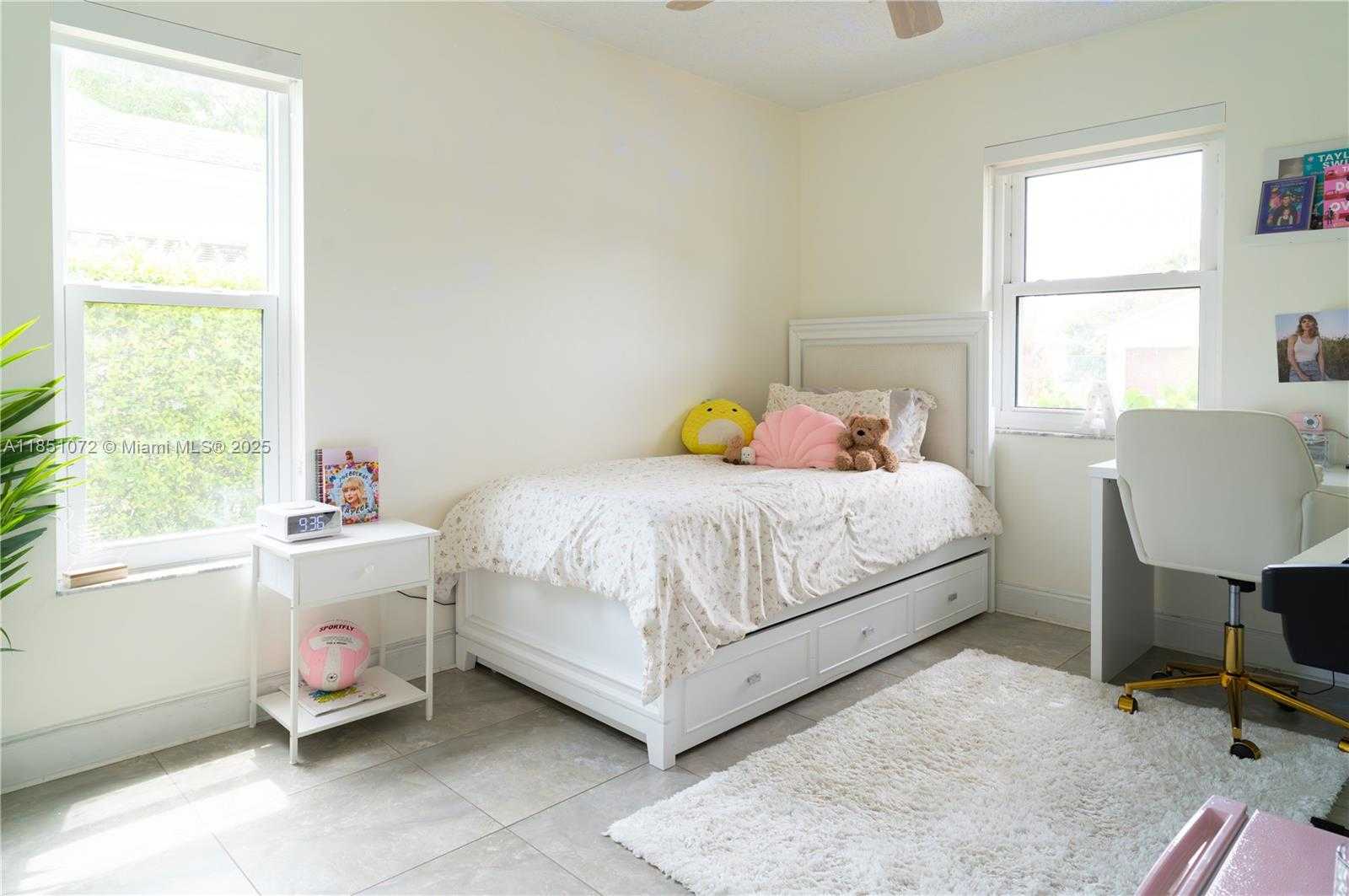 Small Image of 3215 SOUTH WEST 2ND CT, Deerfield Beach Number 10