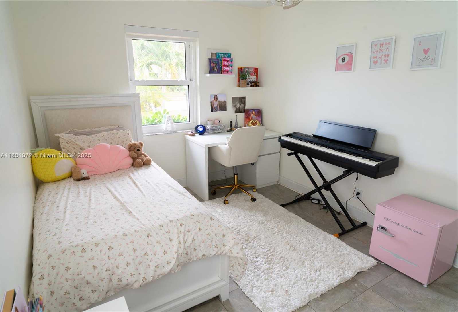 Small Image of 3215 SOUTH WEST 2ND CT, Deerfield Beach Number 13