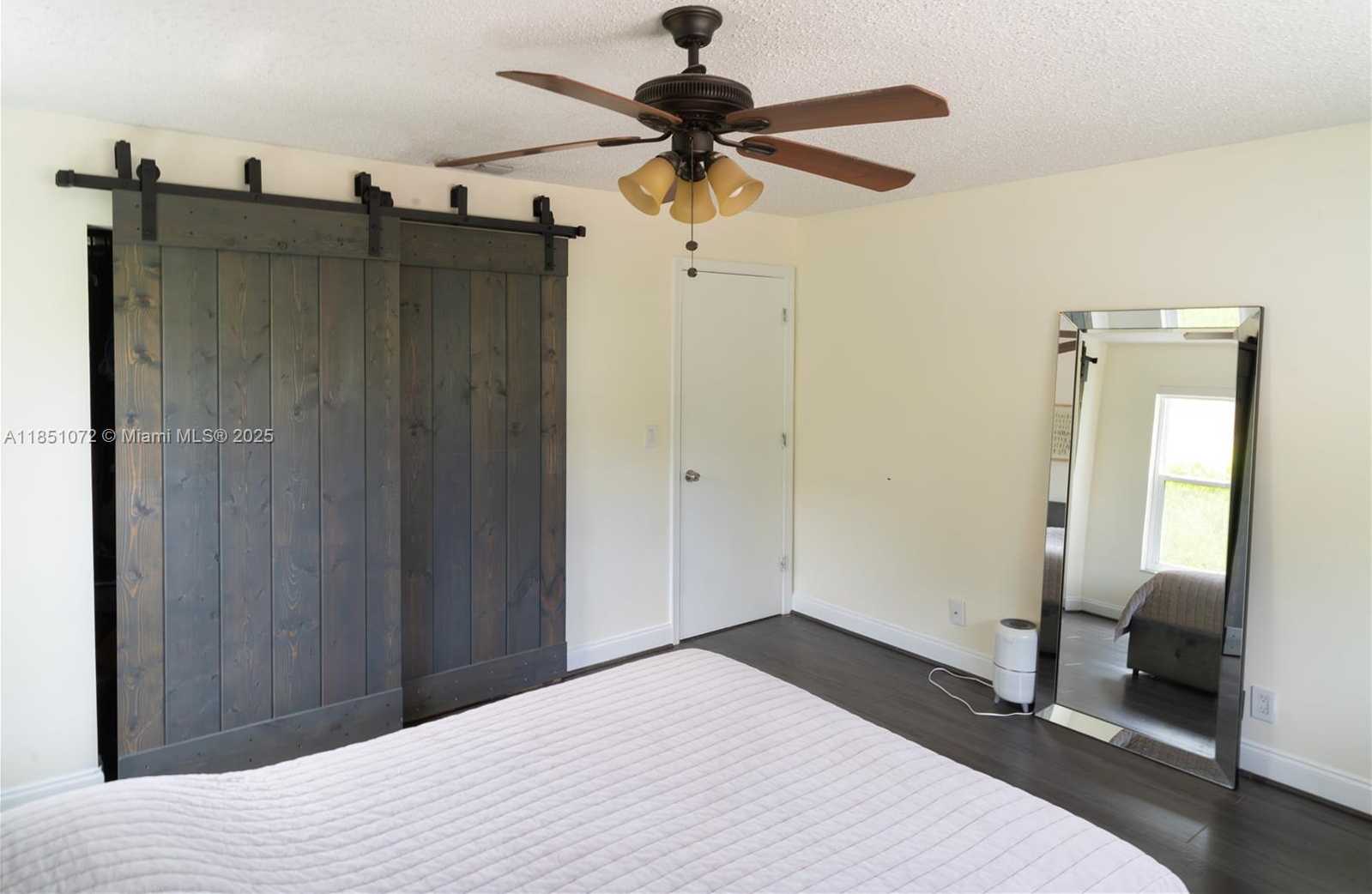 Small Image of 3215 SOUTH WEST 2ND CT, Deerfield Beach Number 21