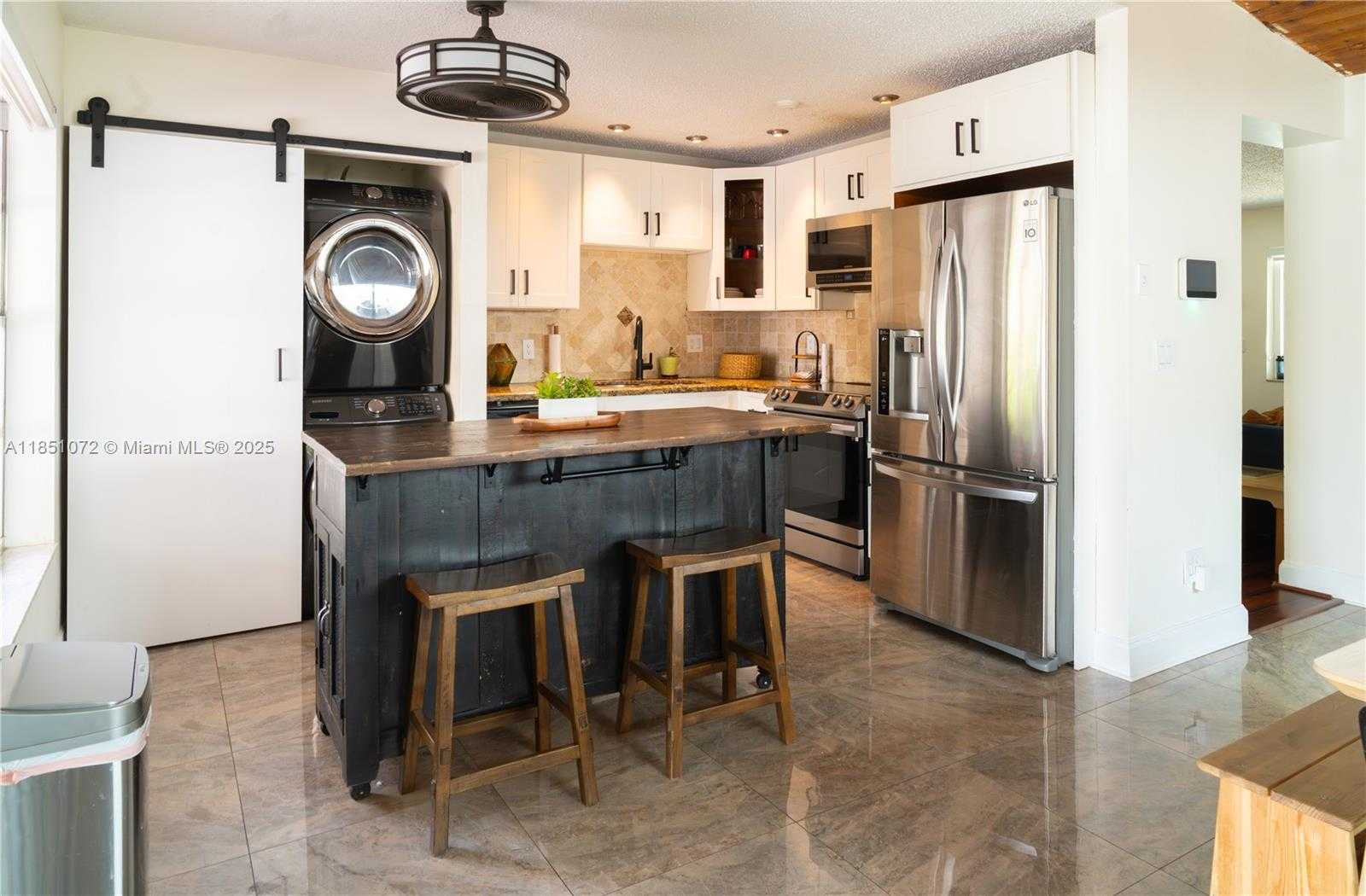 Small Image of 3215 SOUTH WEST 2ND CT, Deerfield Beach Number 25