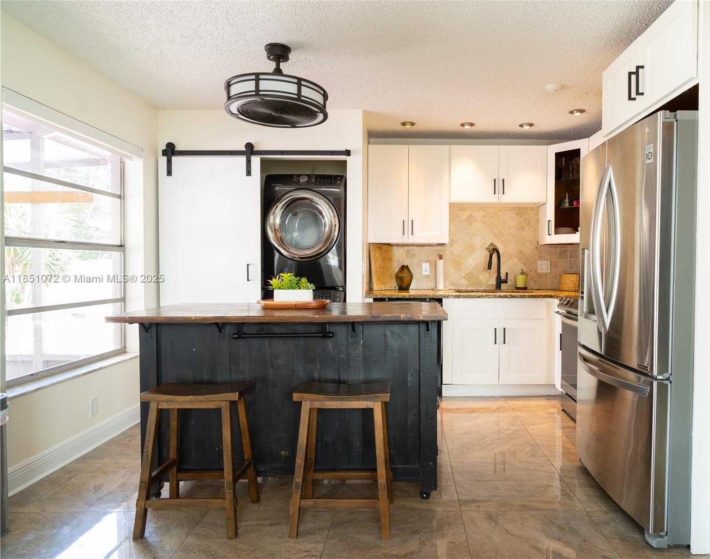 Small Image of 3215 SOUTH WEST 2ND CT, Deerfield Beach Number 28