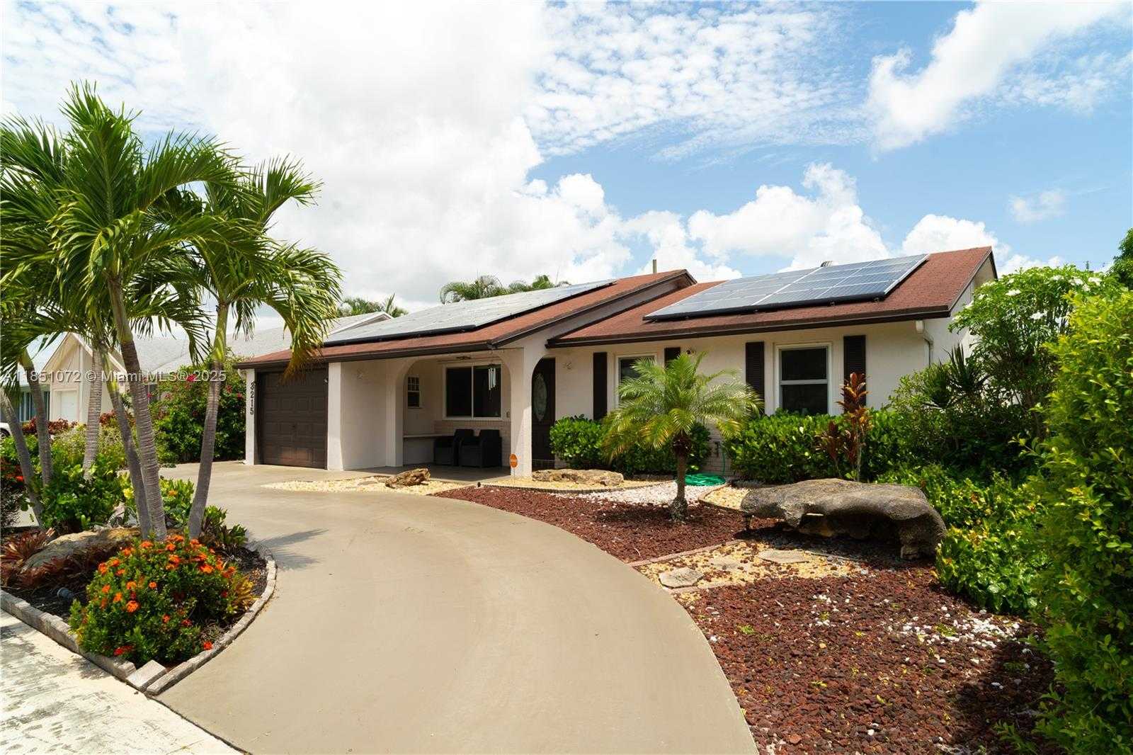 Small Image of 3215 SOUTH WEST 2ND CT, Deerfield Beach Number 4