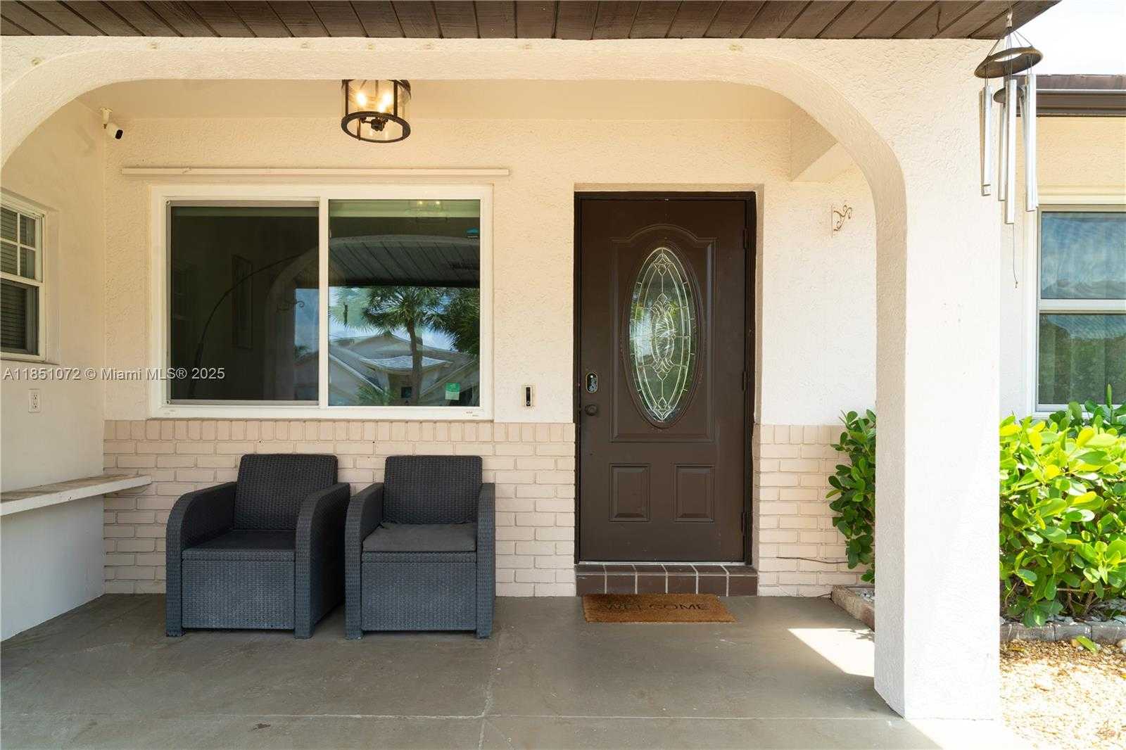 Small Image of 3215 SOUTH WEST 2ND CT, Deerfield Beach Number 6