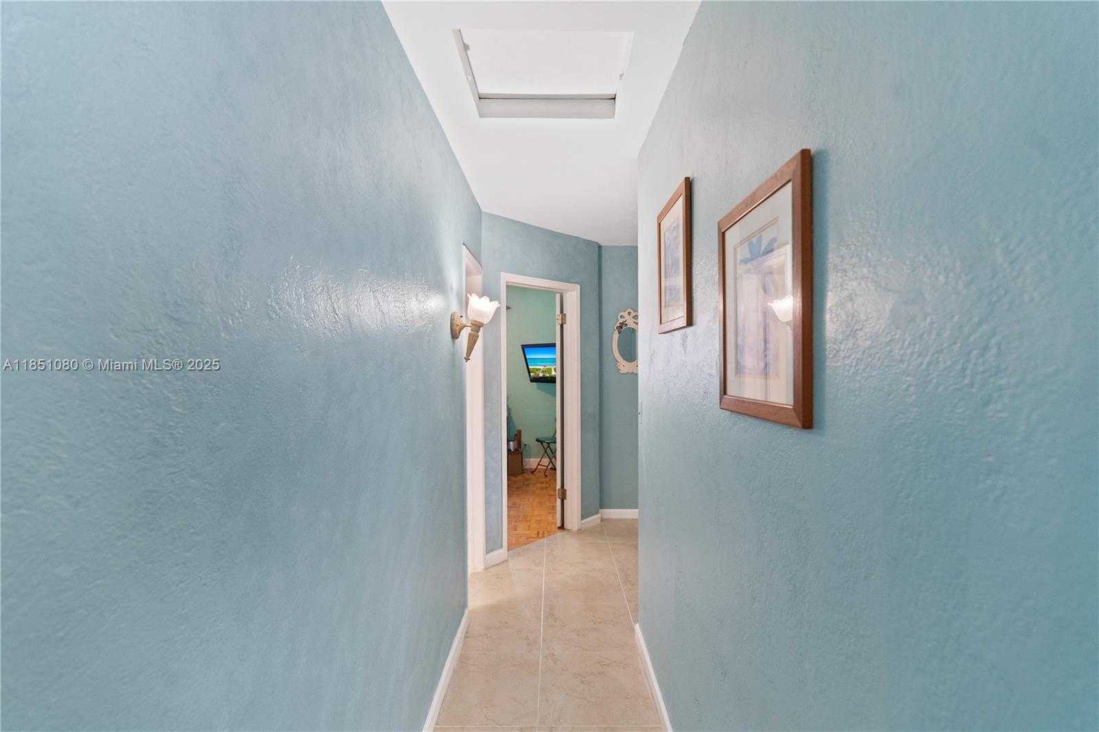 Small Image of 2631 WILSON ST, Hollywood Number 14
