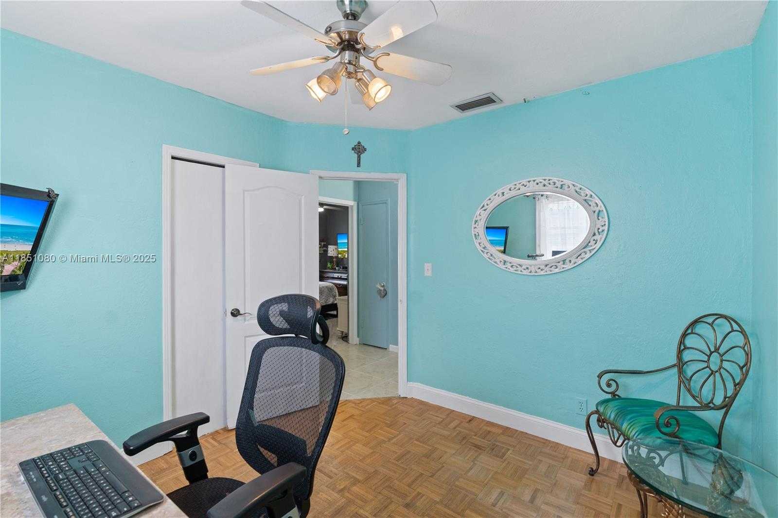 Small Image of 2631 WILSON ST, Hollywood Number 18