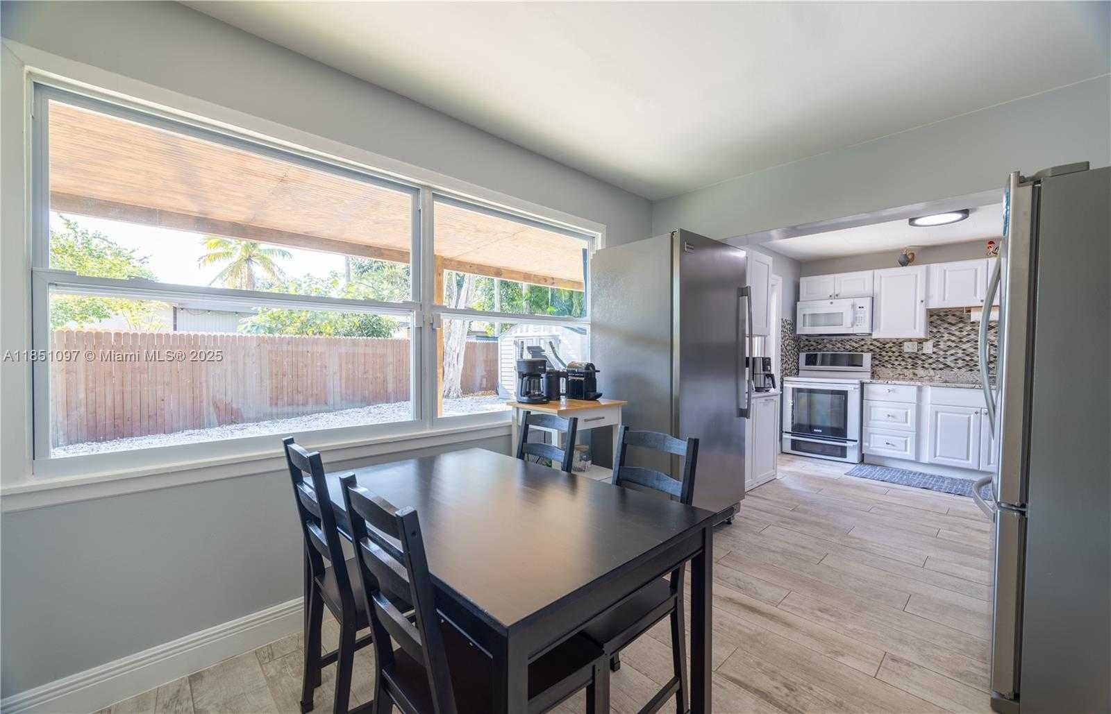 Small Image of 2950 NORTH EAST 11TH AVE, Pompano Beach Number 17