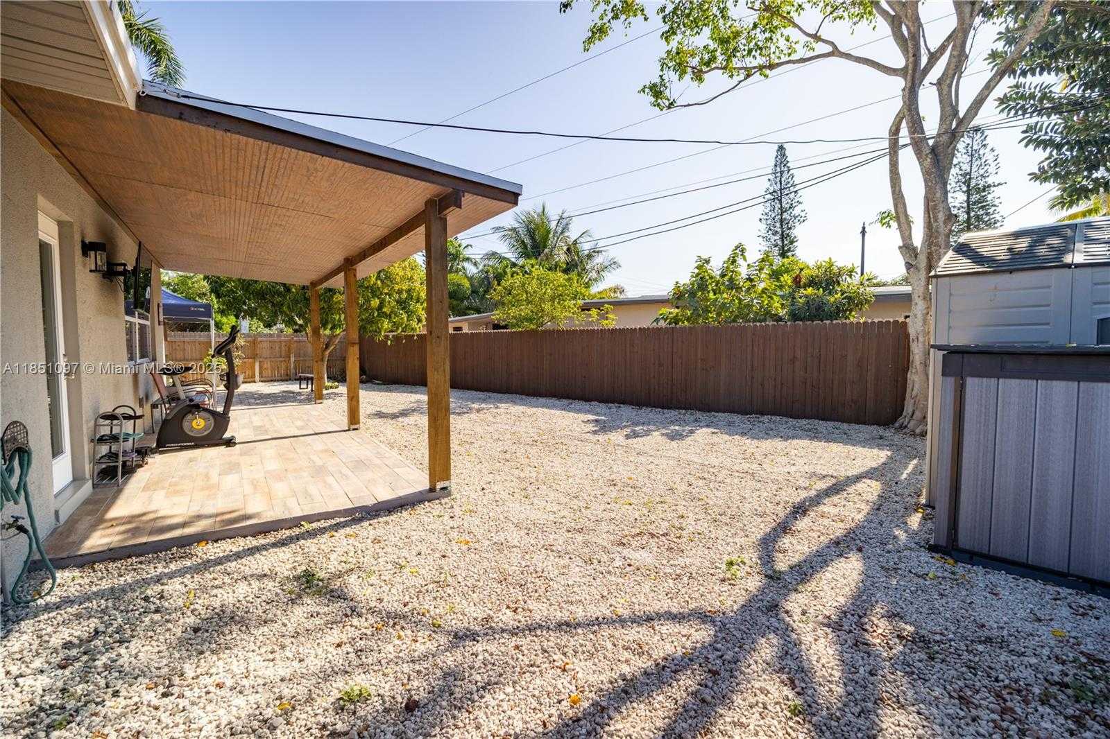 Small Image of 2950 NORTH EAST 11TH AVE, Pompano Beach Number 25