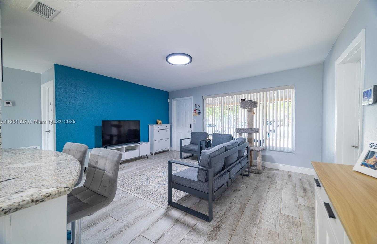 Small Image of 2950 NORTH EAST 11TH AVE, Pompano Beach Number 5
