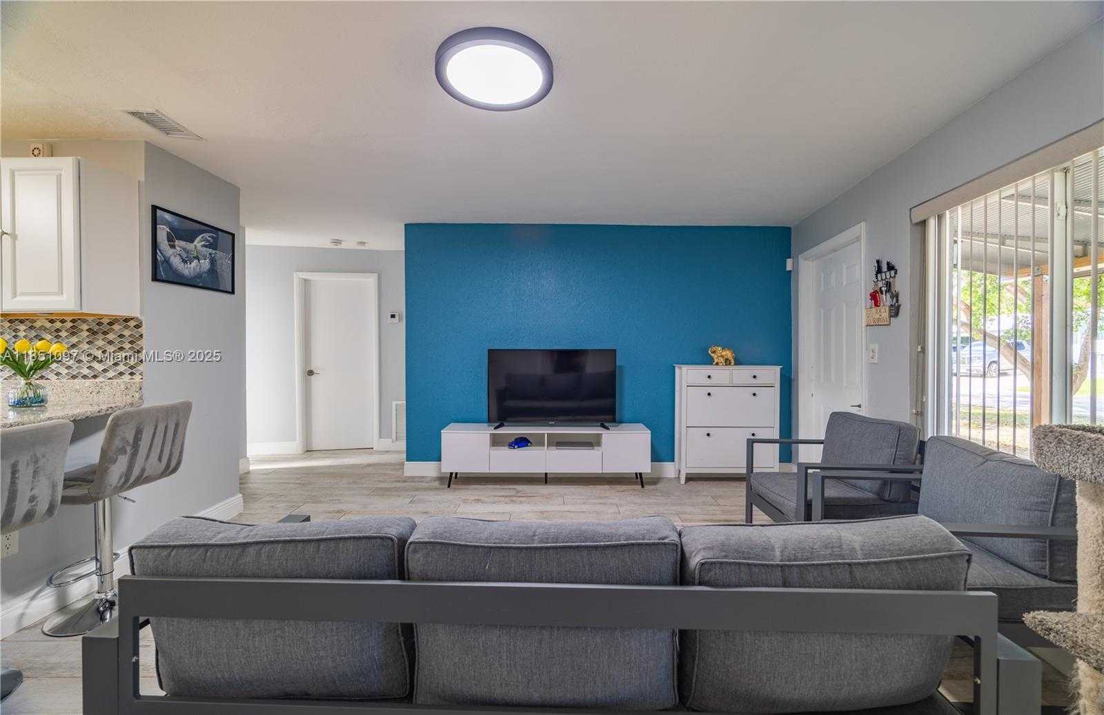 Small Image of 2950 NORTH EAST 11TH AVE, Pompano Beach Number 6