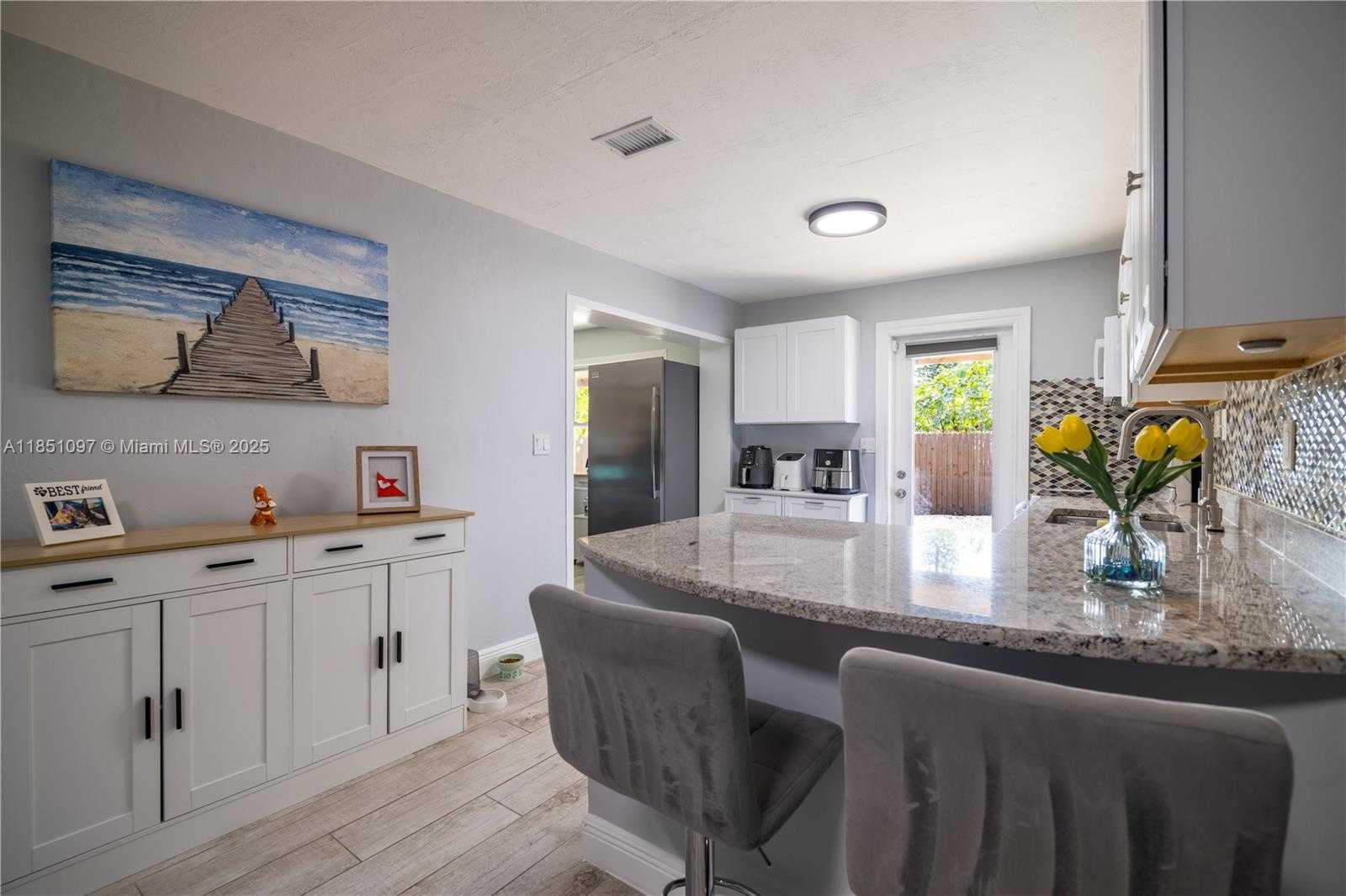 Small Image of 2950 NORTH EAST 11TH AVE, Pompano Beach Number 7