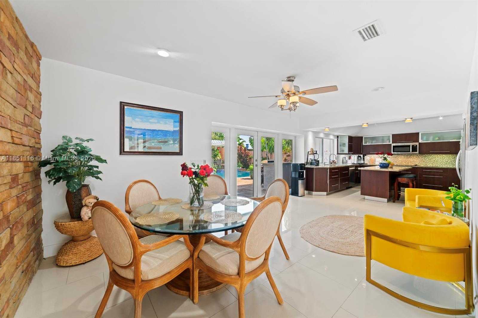 Small Image of 930 NORTH EAST 182ND TER, North Miami Beach Number 33