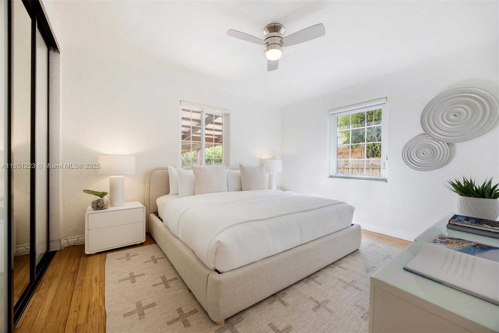 Small Image of 727 NORTH EAST 76TH ST, Miami Number 15