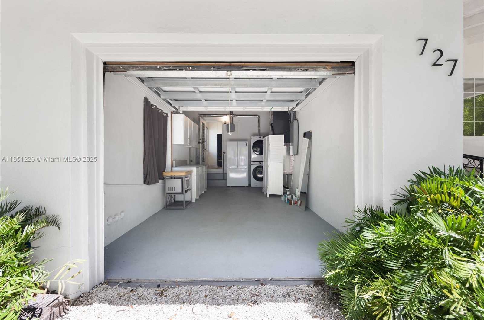 Small Image of 727 NORTH EAST 76TH ST, Miami Number 25