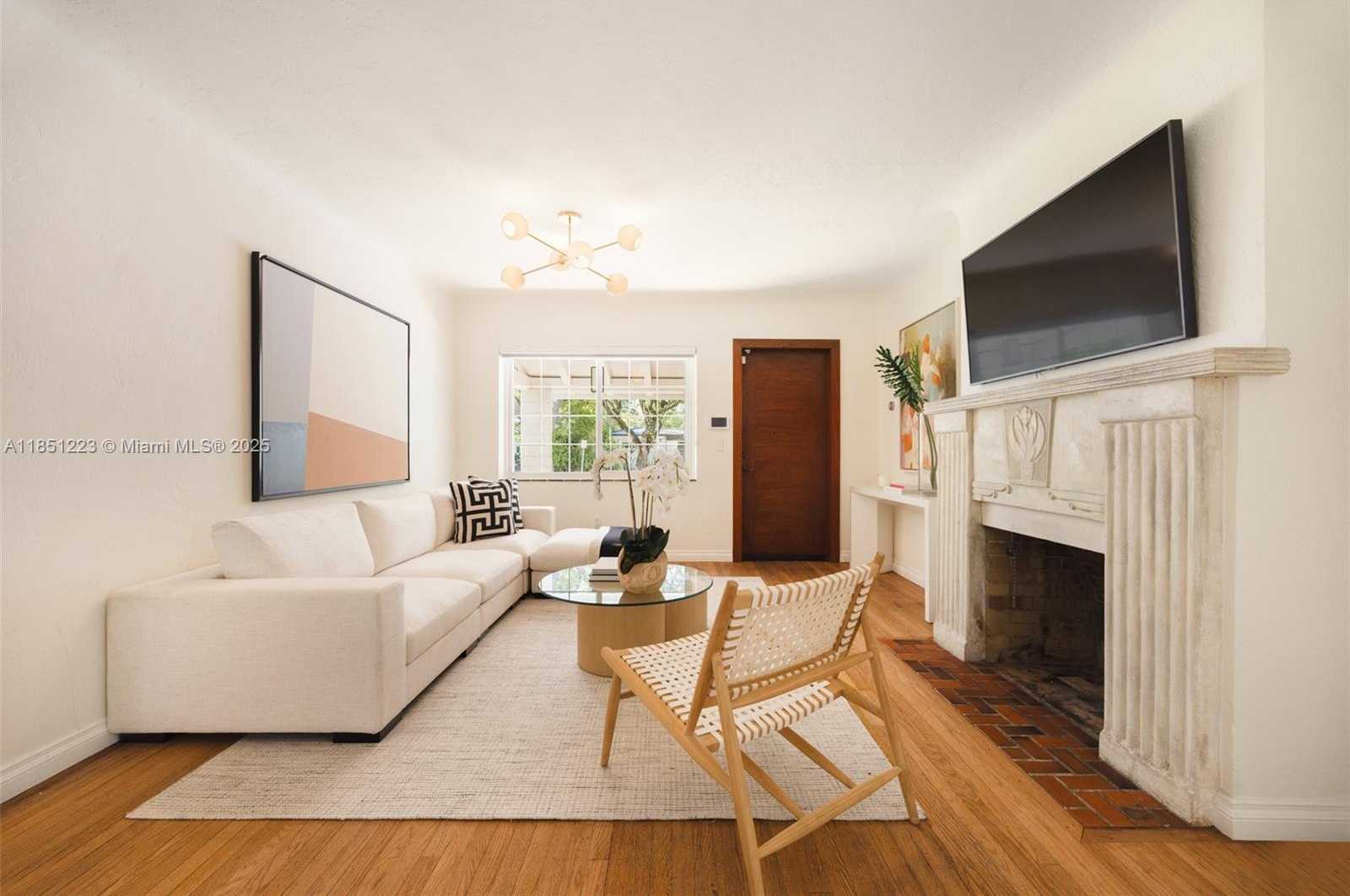 Small Image of 727 NORTH EAST 76TH ST, Miami Number 5