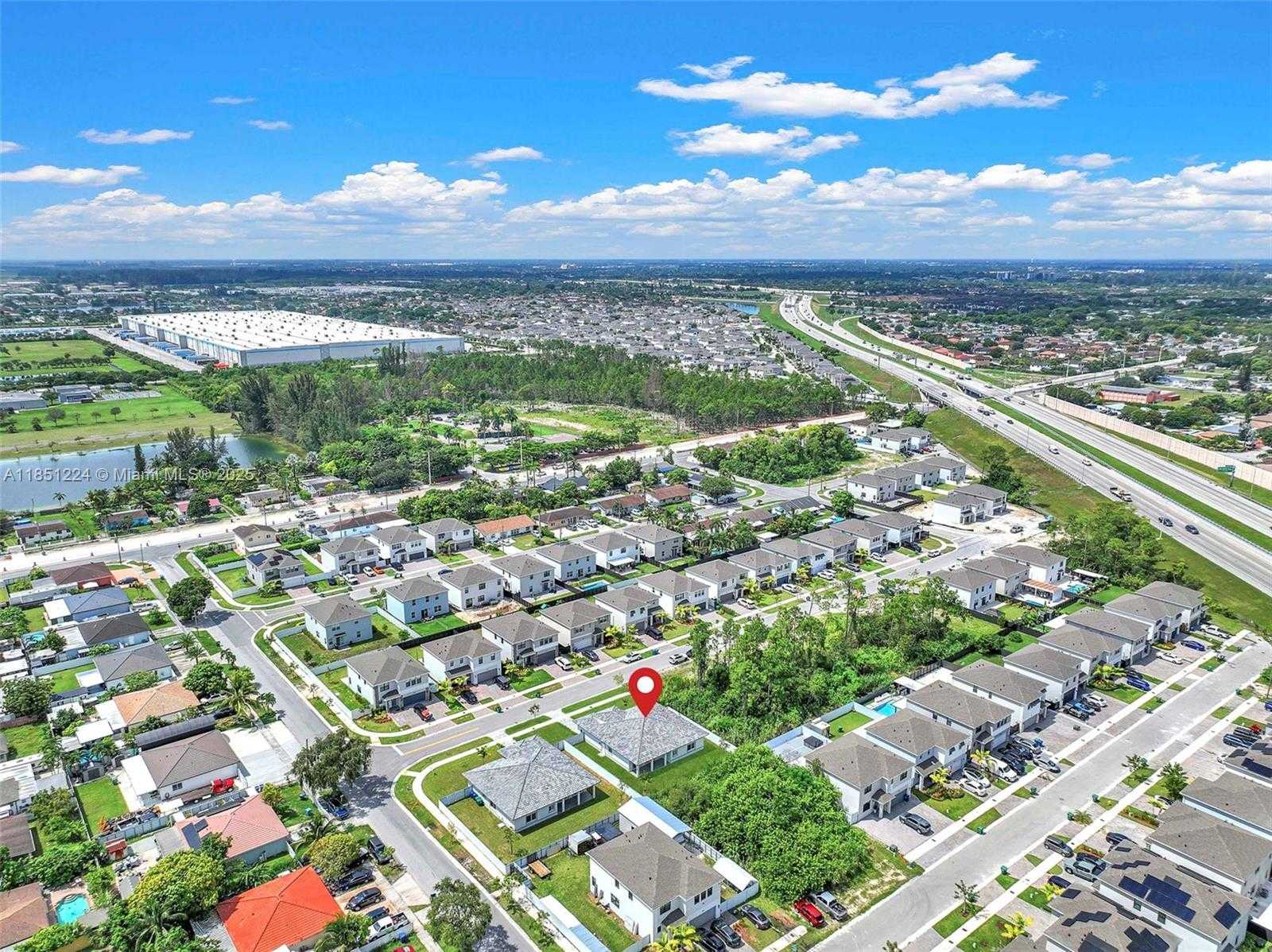 Small Image of 12911 SOUTH WEST 266TH TER, Homestead Number 32