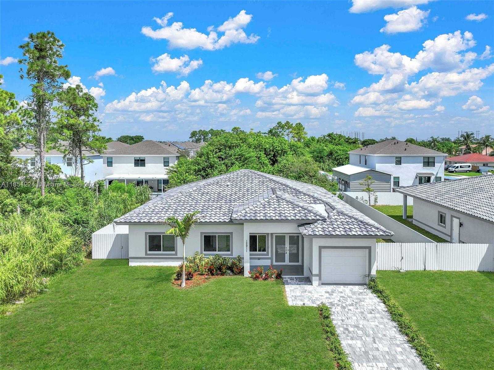 Small Image of 12911 SOUTH WEST 266TH TER, Homestead Number 4