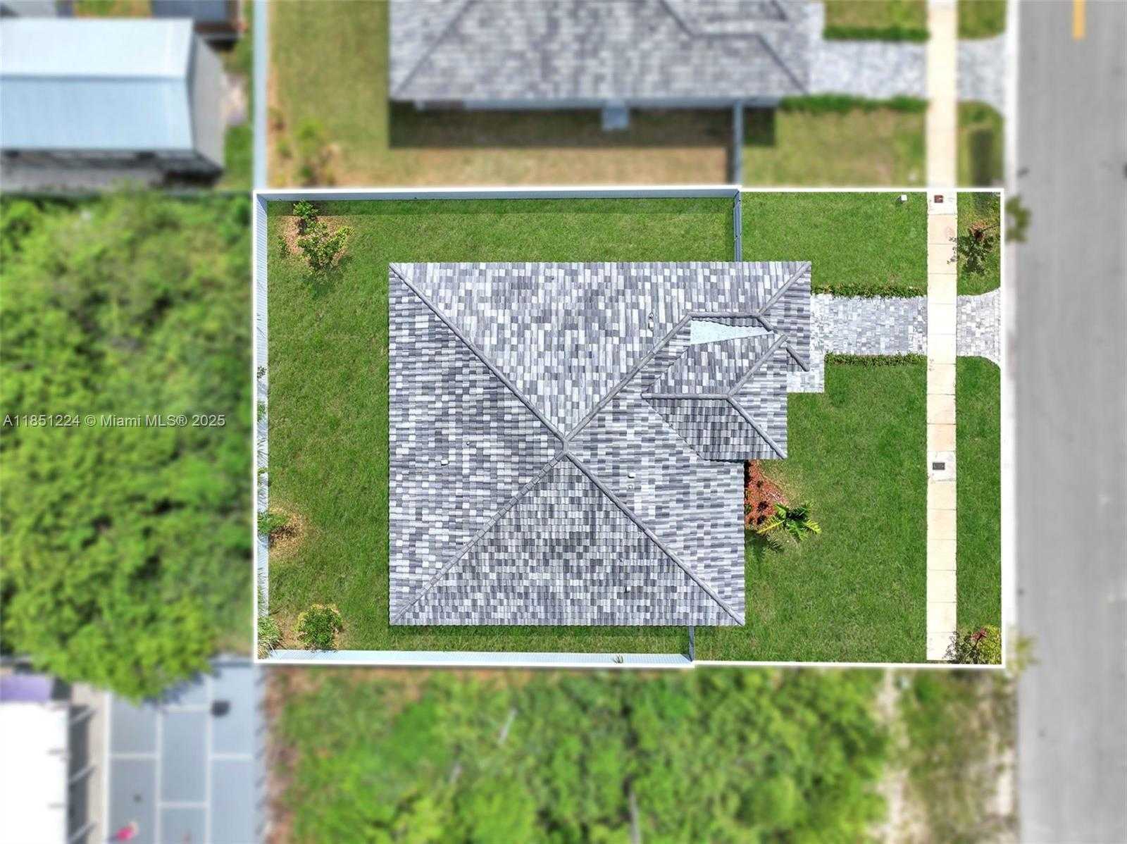 Small Image of 12911 SOUTH WEST 266TH TER, Homestead Number 5