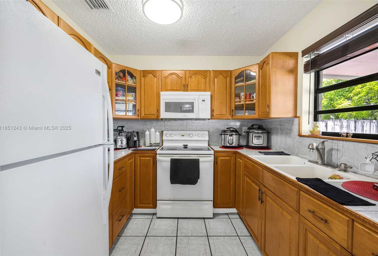 Small Image of 25425 SOUTH WEST 128TH AVE, Homestead Number 13