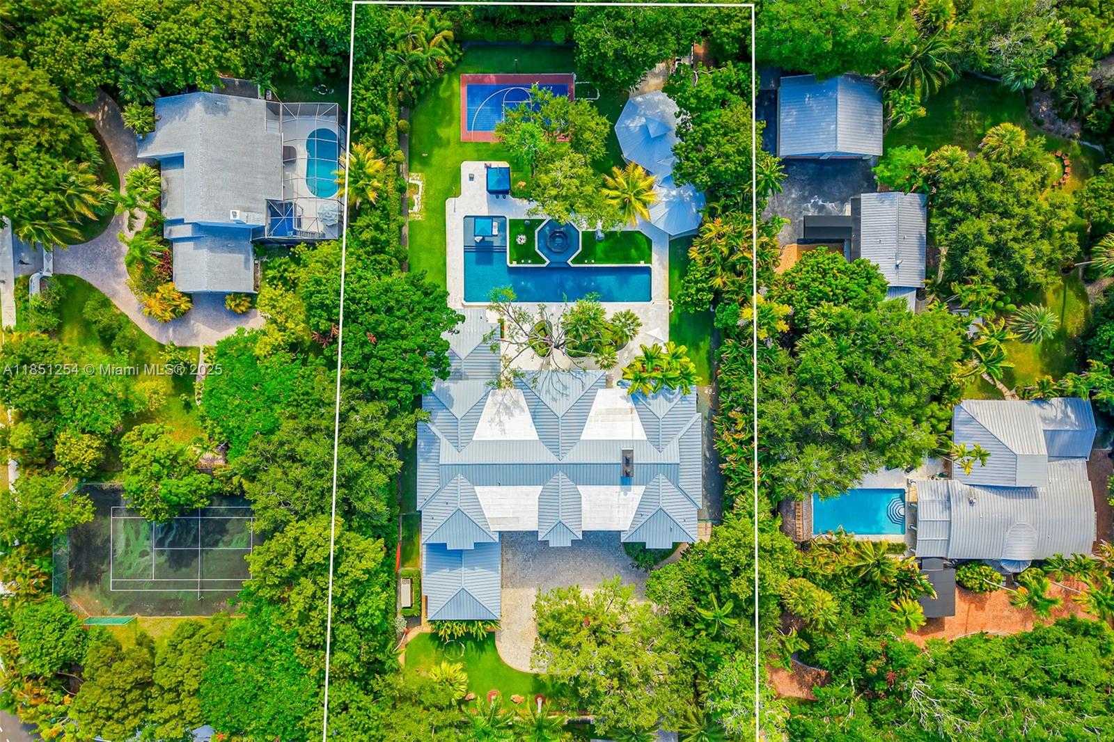 Small Image of 13580 SOUTH WEST 67TH AVE, Pinecrest Number 32