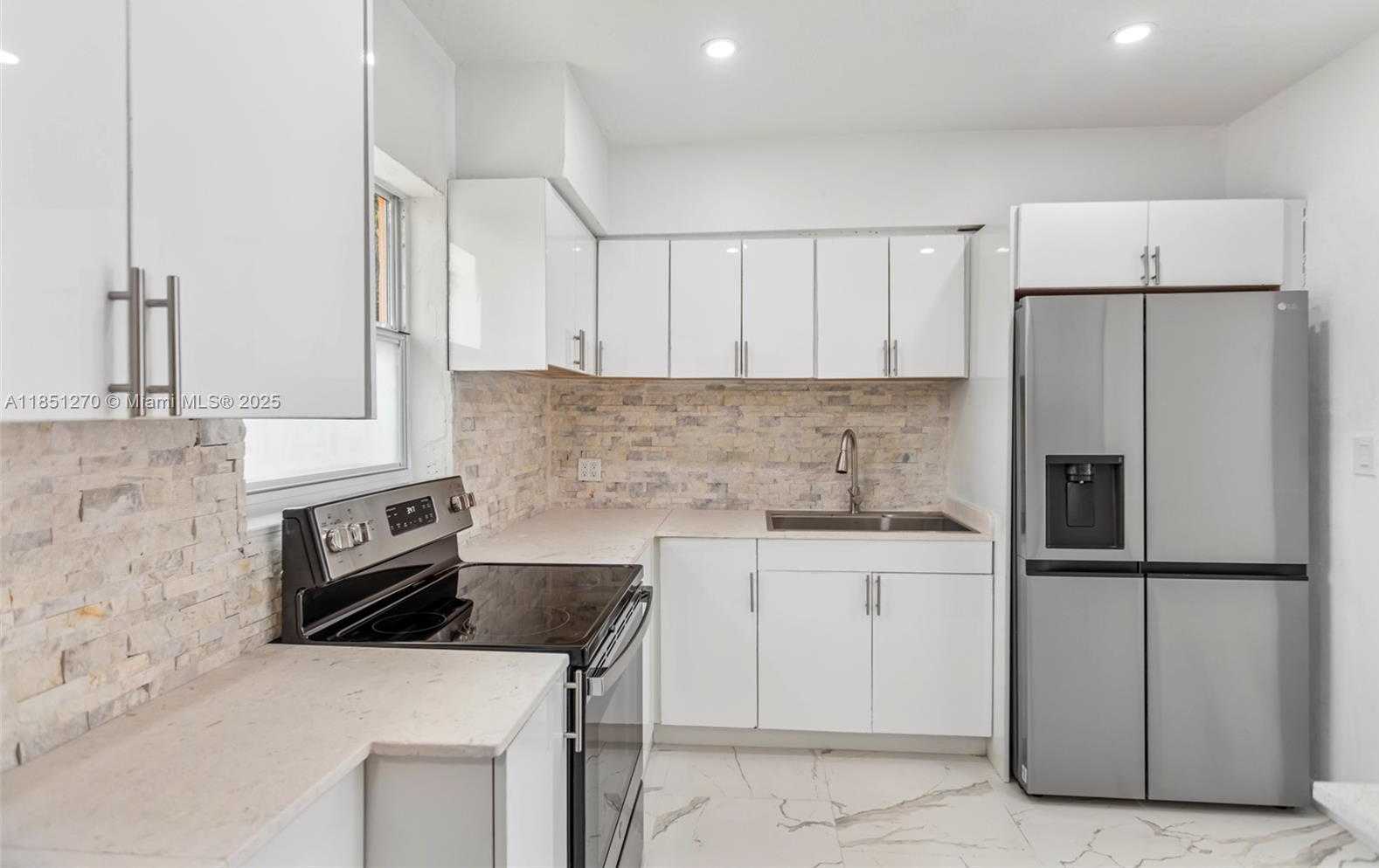 Small Image of 988 NORTH WEST 10TH ST, Hallandale Beach Number 16