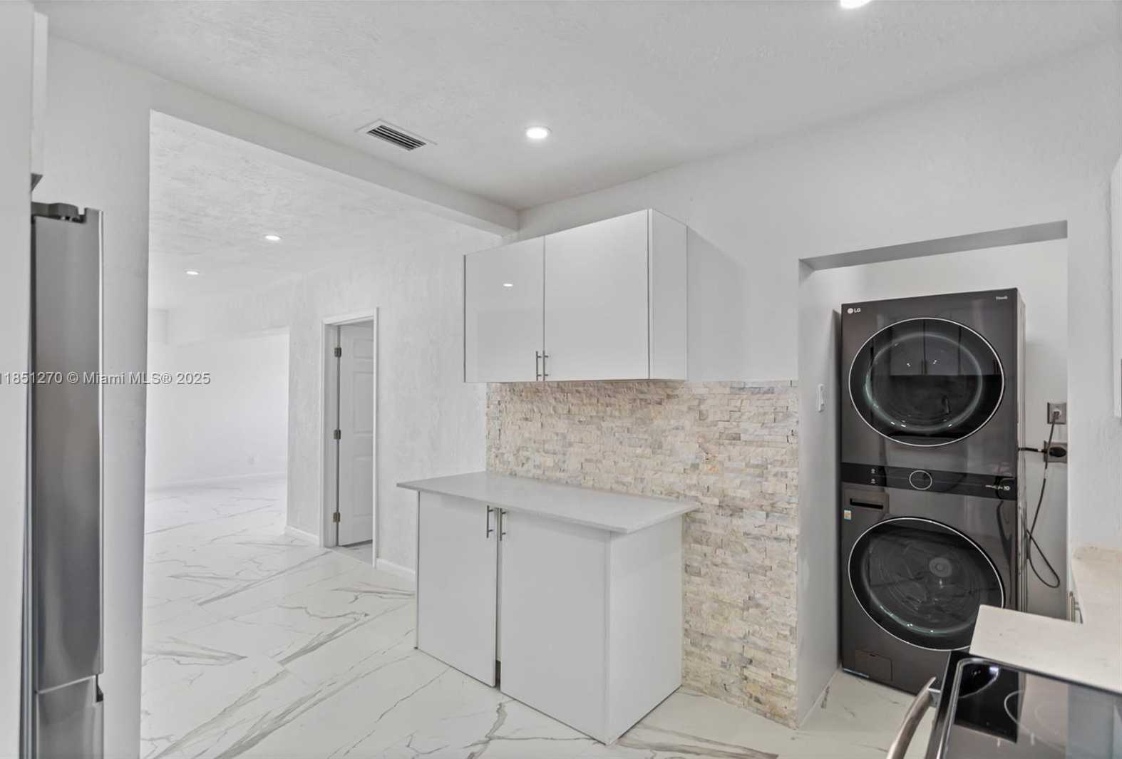 Small Image of 988 NORTH WEST 10TH ST, Hallandale Beach Number 19