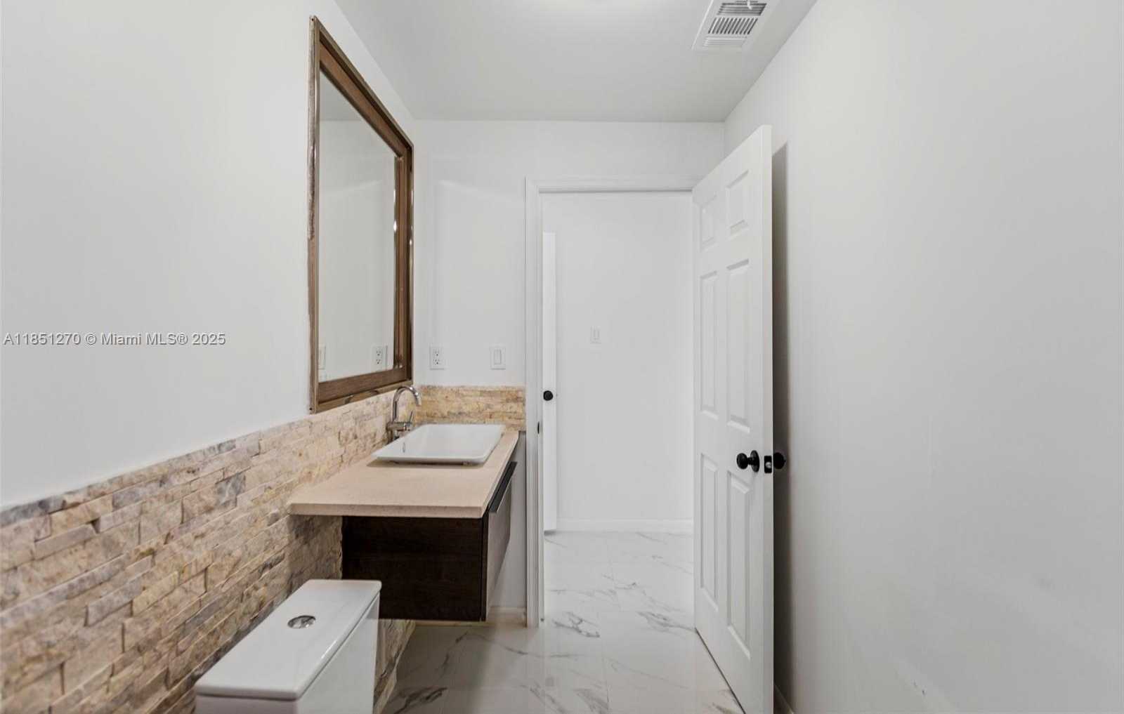 Small Image of 988 NORTH WEST 10TH ST, Hallandale Beach Number 23