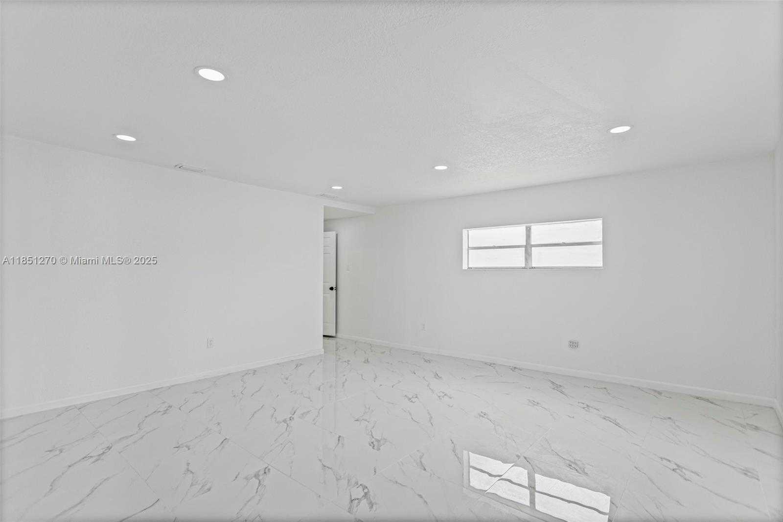Small Image of 988 NORTH WEST 10TH ST, Hallandale Beach Number 26