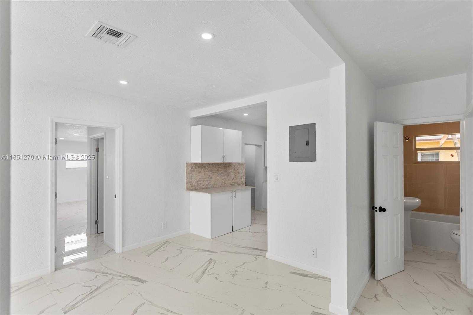 Small Image of 988 NORTH WEST 10TH ST, Hallandale Beach Number 39