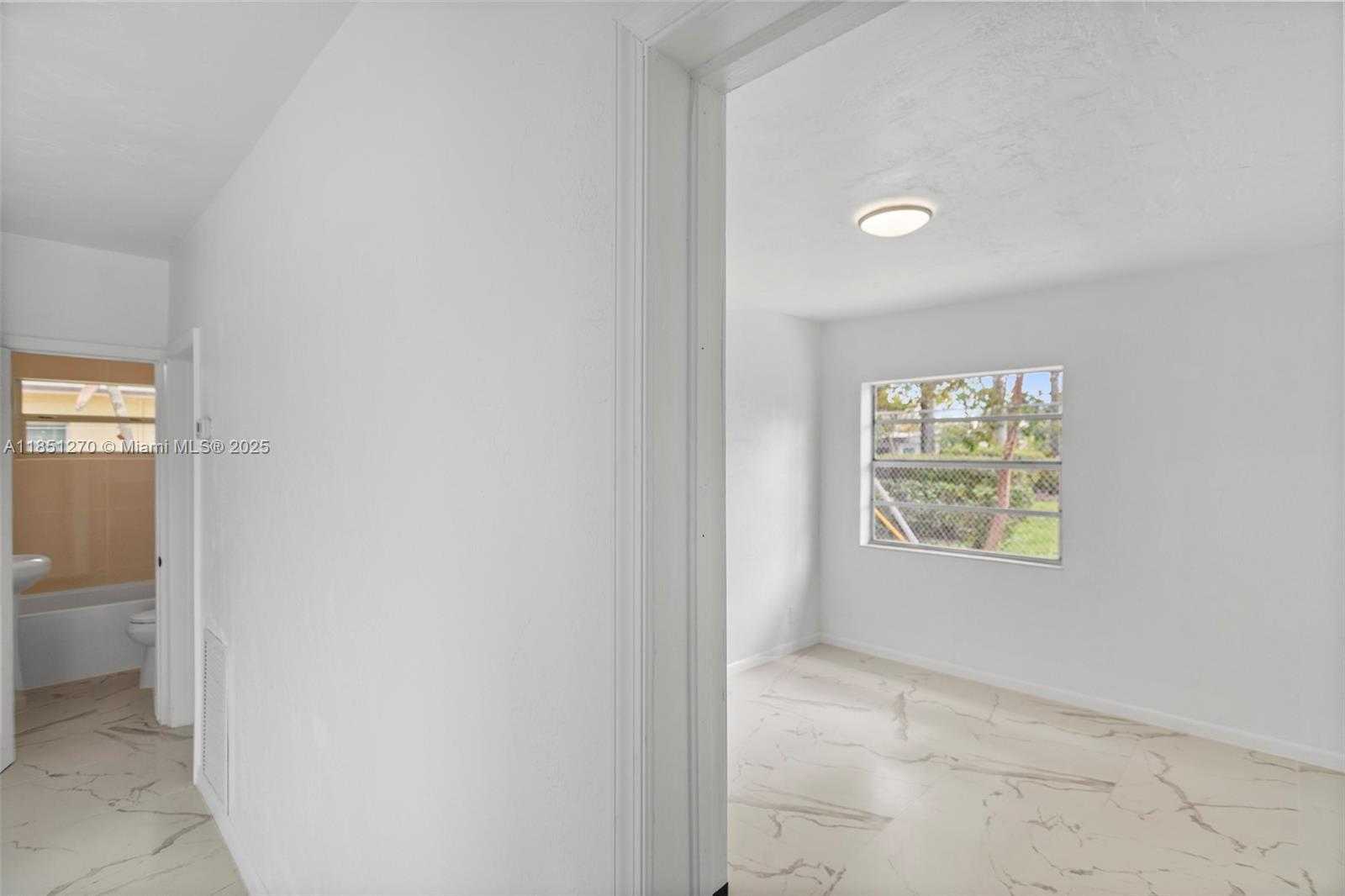 Small Image of 988 NORTH WEST 10TH ST, Hallandale Beach Number 40