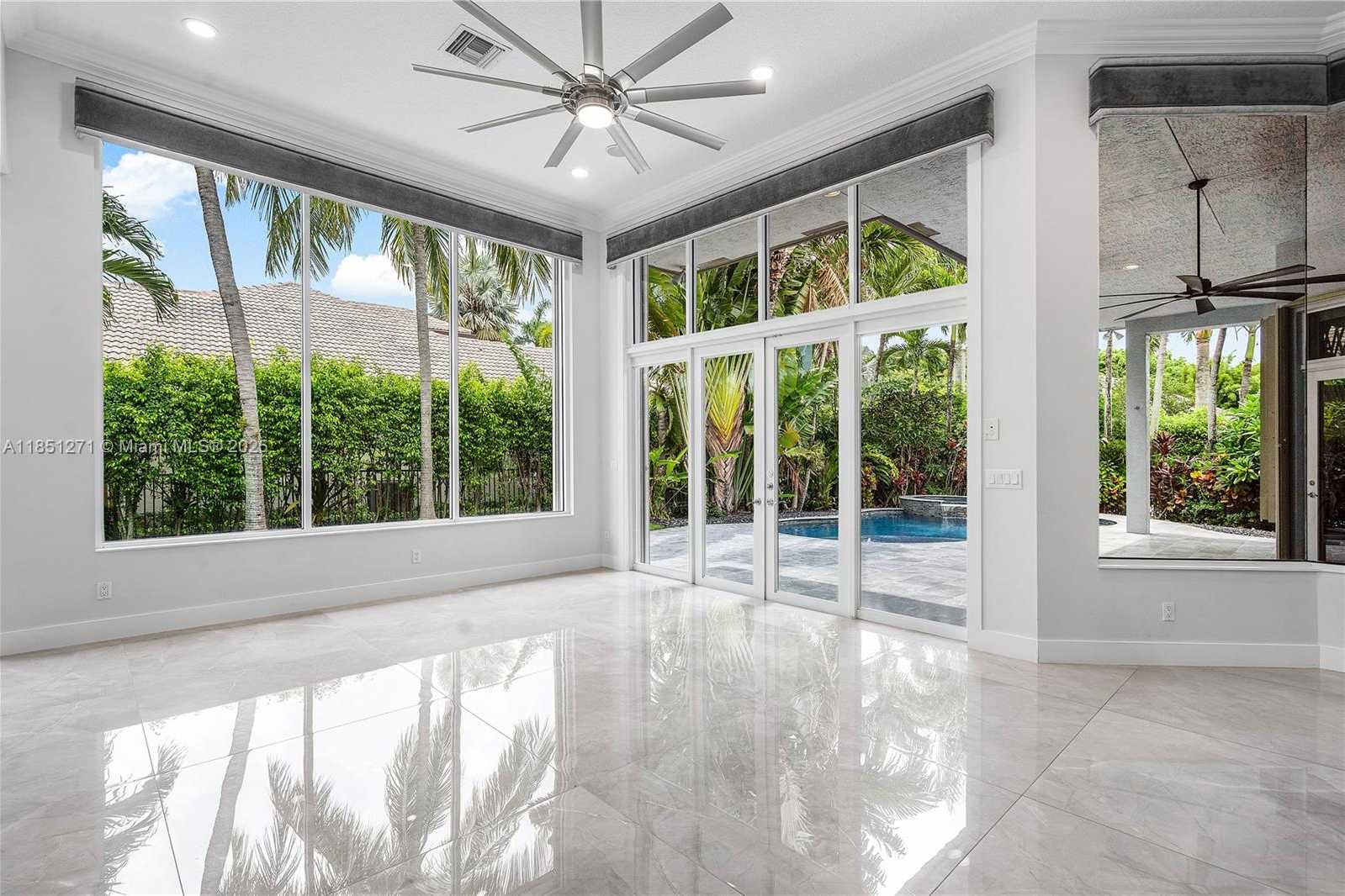 Small Image of 11098 CANARY ISLAND CT, Plantation Number 11