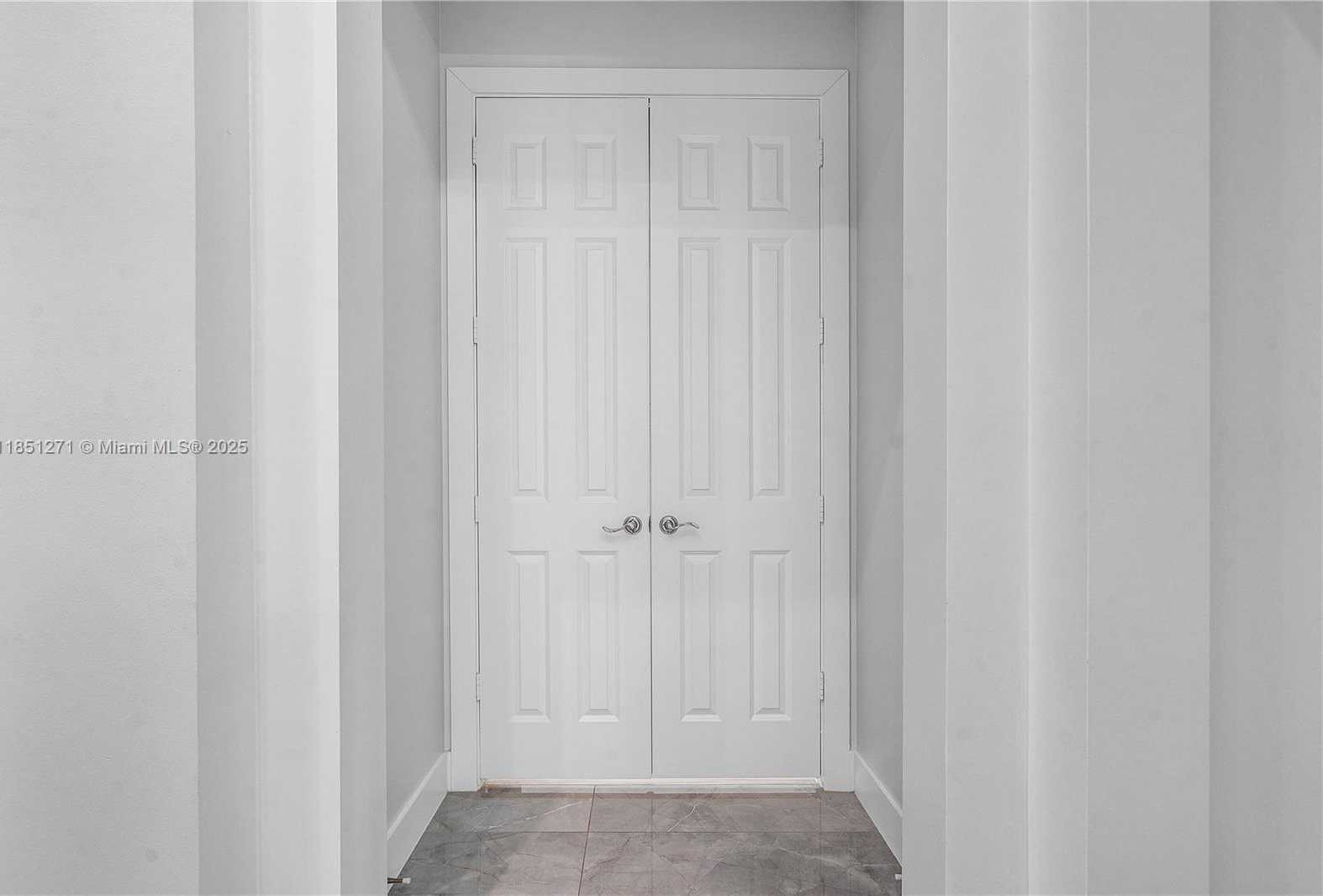Small Image of 11098 CANARY ISLAND CT, Plantation Number 16